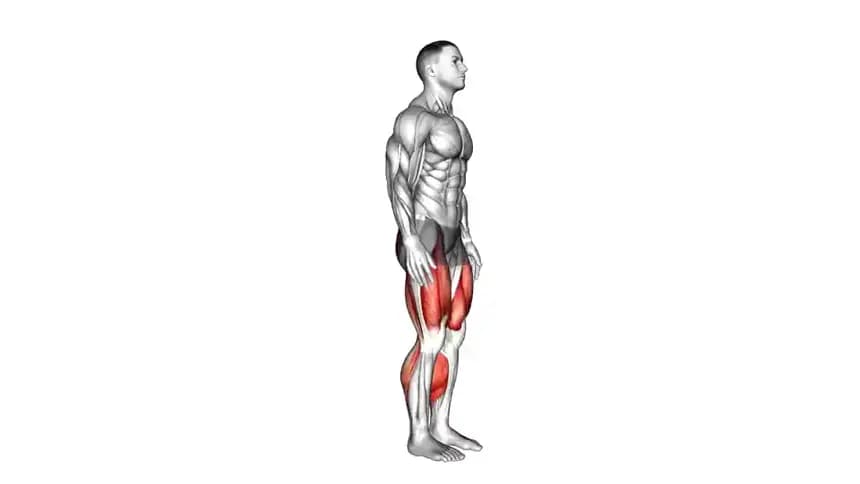 فردی در حال اجرای حرکت النج دونده متناوب (Alternate Sprinter Lunge) در سالن ورزشی