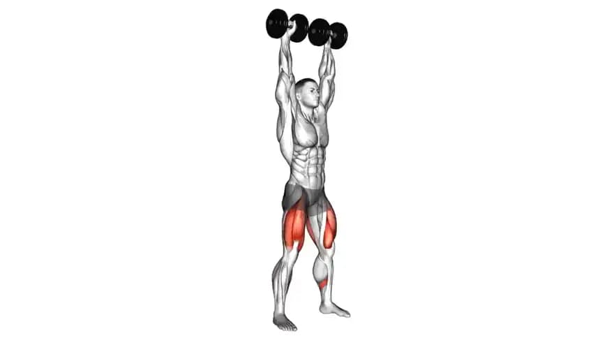 فردی در حال اجرای حرکت اسکات بالای سر با یک دمبل که با دو دست بالای سر نگه داشته شده است.
