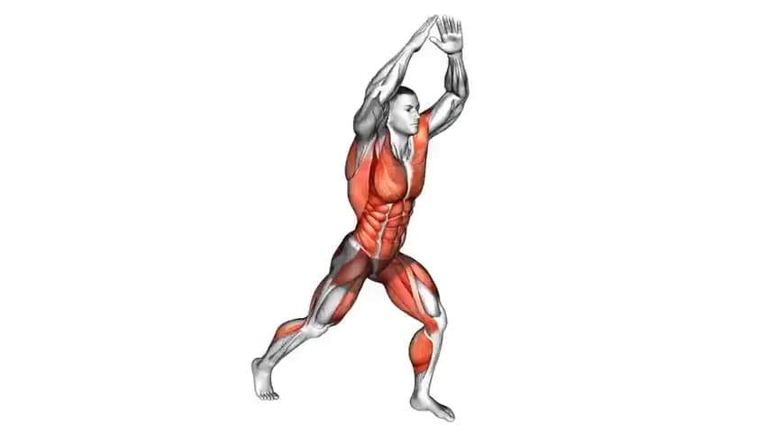 فردی در حال اجرای حرکت ضربه زانو (Knee Thrust) در بالاترین نقطه پرش، با زانوهای جمع شده نزدیک سینه